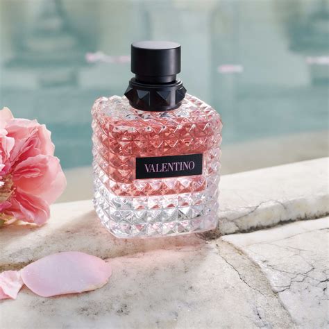 perfume similar to valentino donna born in roma